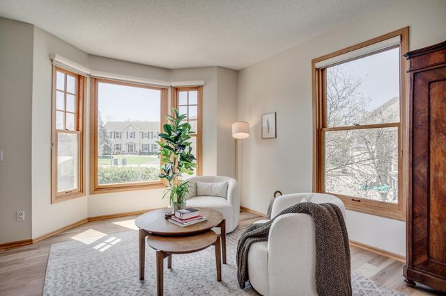 17800 32nd Place N, Plymouth, MN 55447