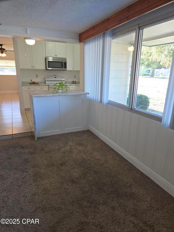 1609 W 13th Street, Panama City, FL 32401