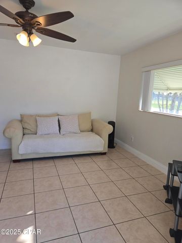 1609 W 13th Street, Panama City, FL 32401