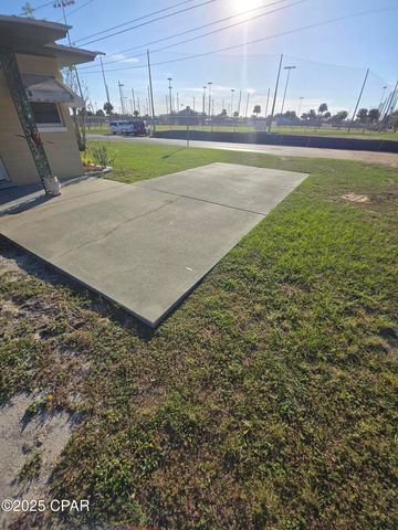 1609 W 13th Street, Panama City, FL 32401