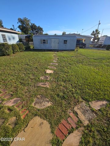 1609 W 13th Street, Panama City, FL 32401