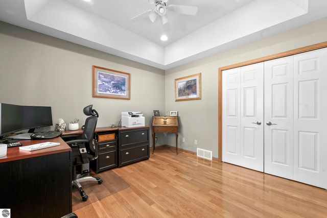 1546 Nightingale Lane, Kingsley, MI 49649