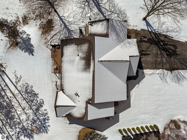 1546 Nightingale Lane, Kingsley, MI 49649