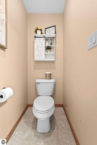 1546 Nightingale Lane, Kingsley, MI 49649