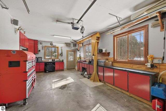 1546 Nightingale Lane, Kingsley, MI 49649