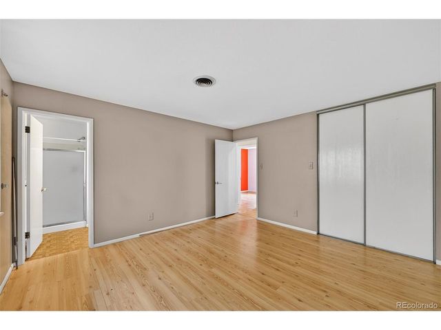 2189 S Coors Cir, Lakewood, CO 80228