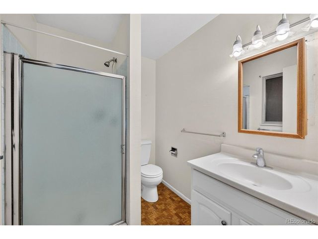 2189 S Coors Cir, Lakewood, CO 80228