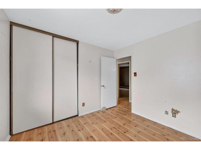 2189 S Coors Cir, Lakewood, CO 80228