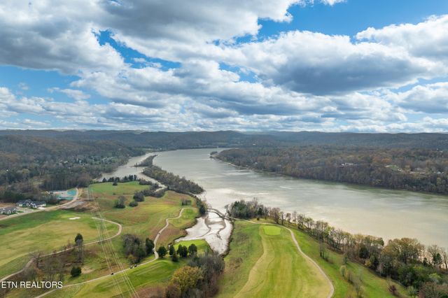 2920 Chestnut Lane, Loudon, TN 37774