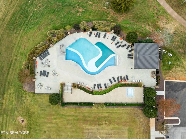 2920 Chestnut Lane, Loudon, TN 37774