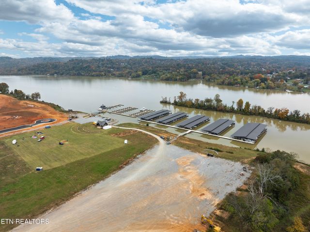 2920 Chestnut Lane, Loudon, TN 37774