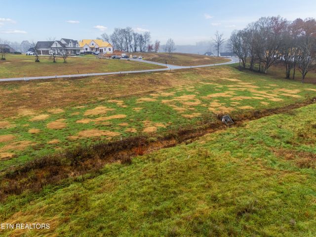 2920 Chestnut Lane, Loudon, TN 37774