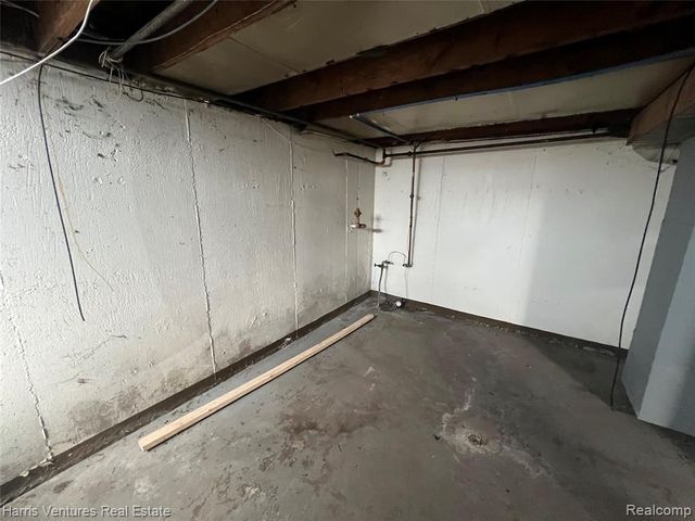 15732-34 Meyers Road, Detroit, MI 48227