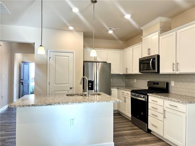 861 Falls Grove Trail, High Point, NC 27265