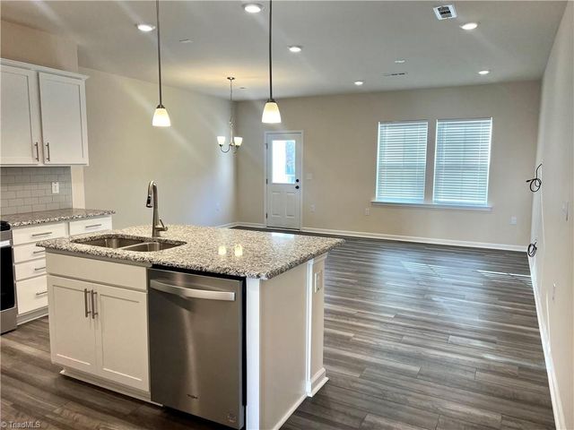 861 Falls Grove Trail, High Point, NC 27265