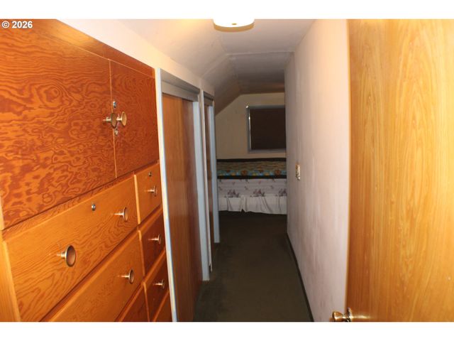 212 PARK St, Riddle, OR 97469