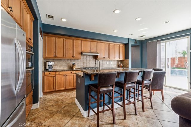 10889 Cameron Court, Corona, CA 92883