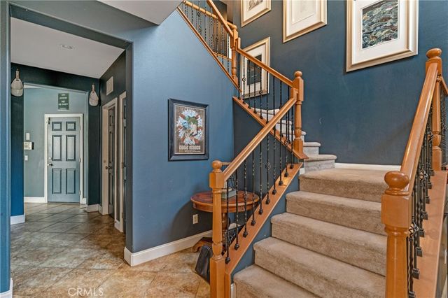 10889 Cameron Court, Corona, CA 92883