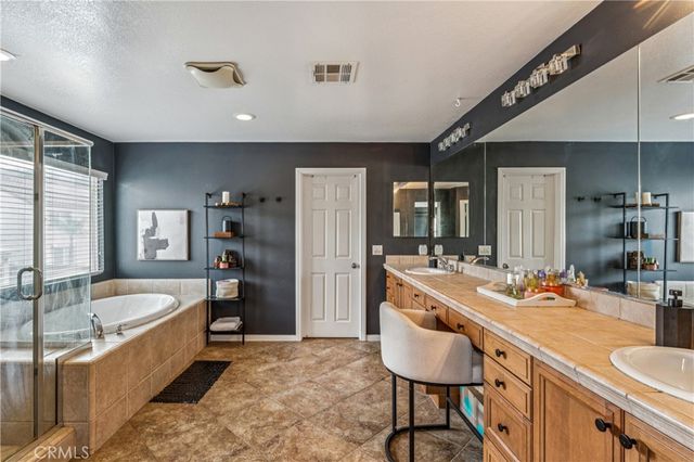 10889 Cameron Court, Corona, CA 92883