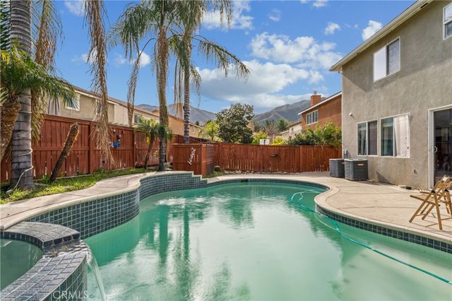 10889 Cameron Court, Corona, CA 92883
