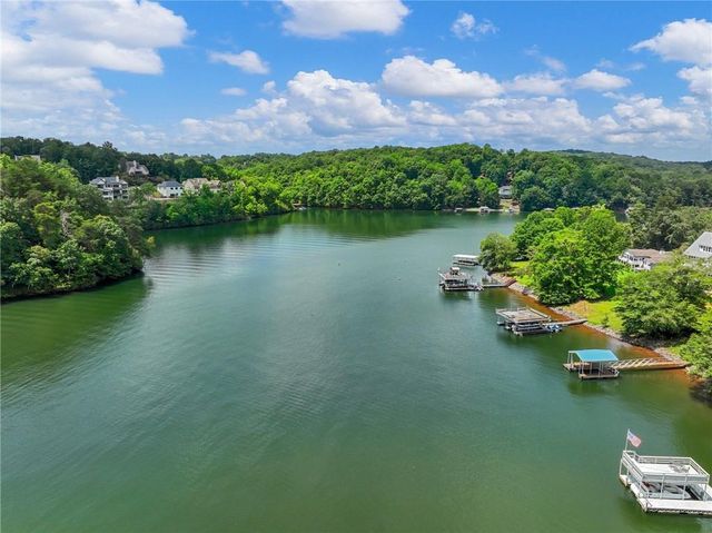 8091 Beachwood Drive, Murrayville, GA 30564