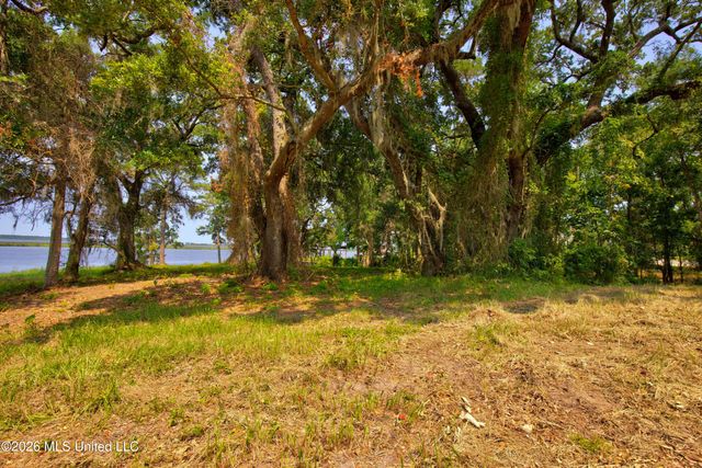 Causeway Drive, Biloxi, MS 39532