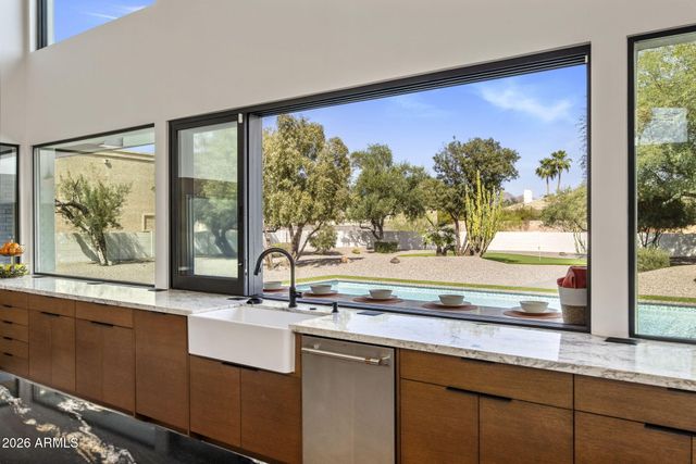 11649 N MILLER Road, Scottsdale, AZ 85260