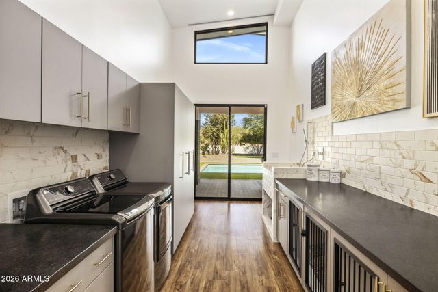 11649 N MILLER Road, Scottsdale, AZ 85260