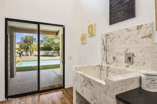 11649 N MILLER Road, Scottsdale, AZ 85260
