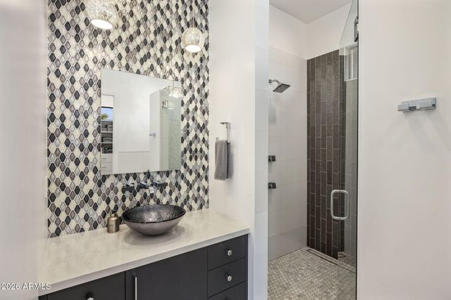 11649 N MILLER Road, Scottsdale, AZ 85260
