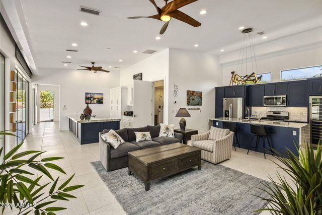 11649 N MILLER Road, Scottsdale, AZ 85260
