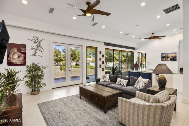 11649 N MILLER Road, Scottsdale, AZ 85260