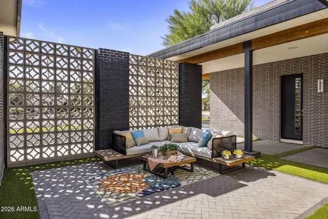 11649 N MILLER Road, Scottsdale, AZ 85260