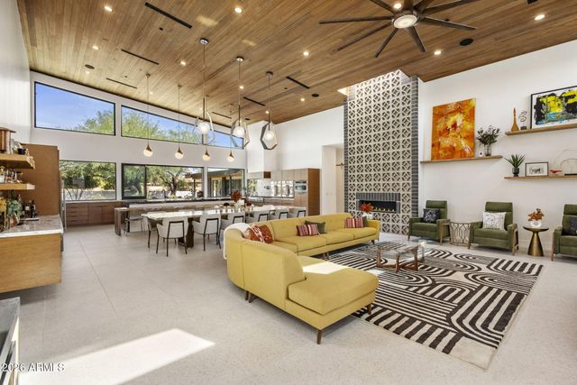 11649 N MILLER Road, Scottsdale, AZ 85260