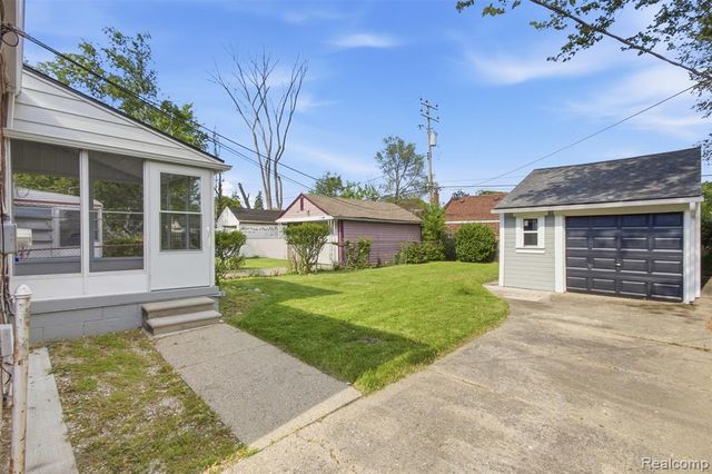 9774 Manistique Street, Detroit, MI 48224
