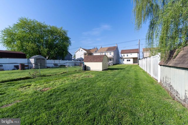 208 S MAIN ST, Marysville, PA 17053
