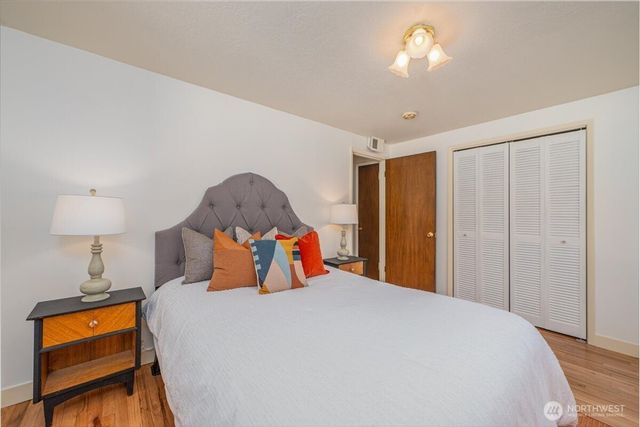 14828 Ashworth Avenue N, Seattle, WA 98117