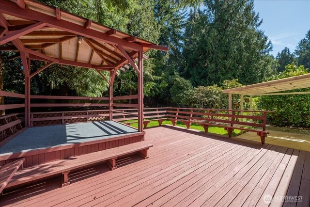 14828 Ashworth Avenue N, Seattle, WA 98117