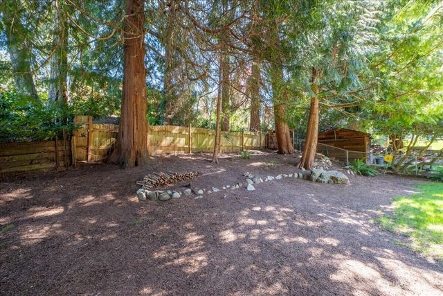 14828 Ashworth Avenue N, Seattle, WA 98117