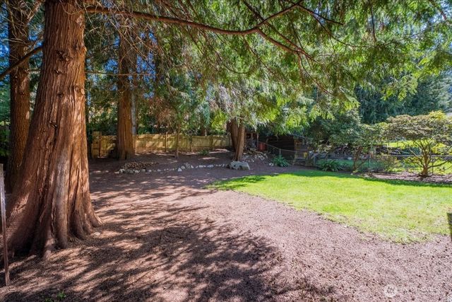 14828 Ashworth Avenue N, Seattle, WA 98117