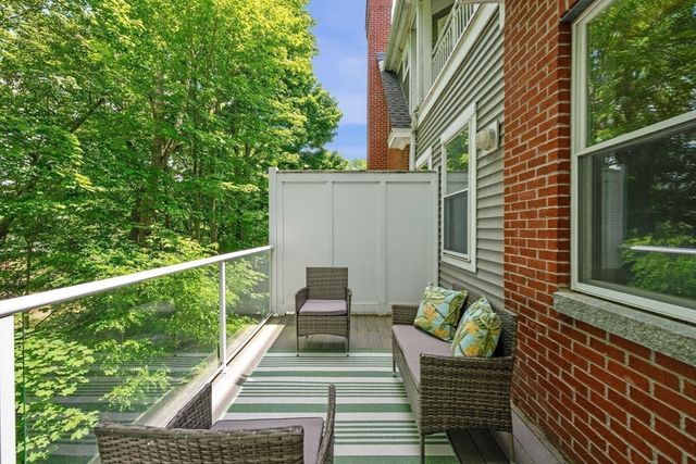 1732 Main Street 205, Concord, MA 01742