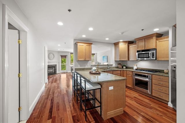 1732 Main Street 205, Concord, MA 01742