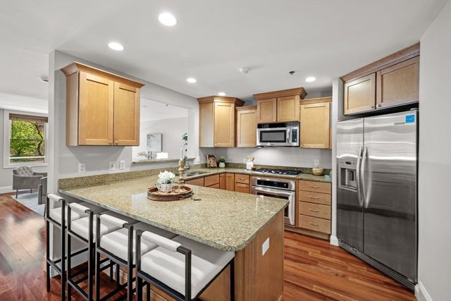 1732 Main Street 205, Concord, MA 01742