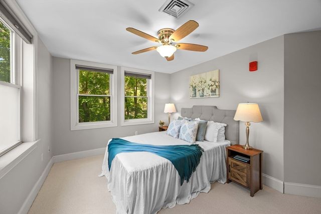 1732 Main Street 205, Concord, MA 01742