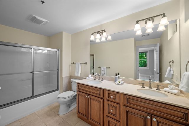 1732 Main Street 205, Concord, MA 01742