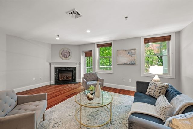 1732 Main Street 205, Concord, MA 01742