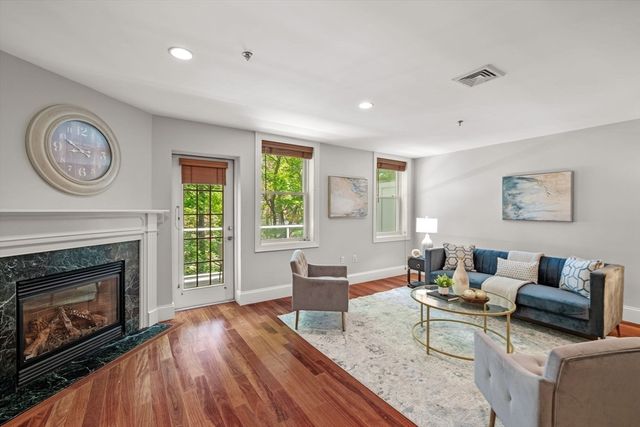 1732 Main Street 205, Concord, MA 01742