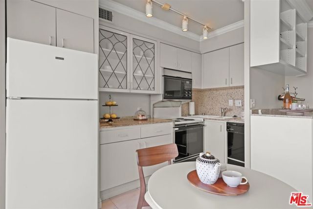 999 N Doheny Drive 806, West Hollywood, CA 90069