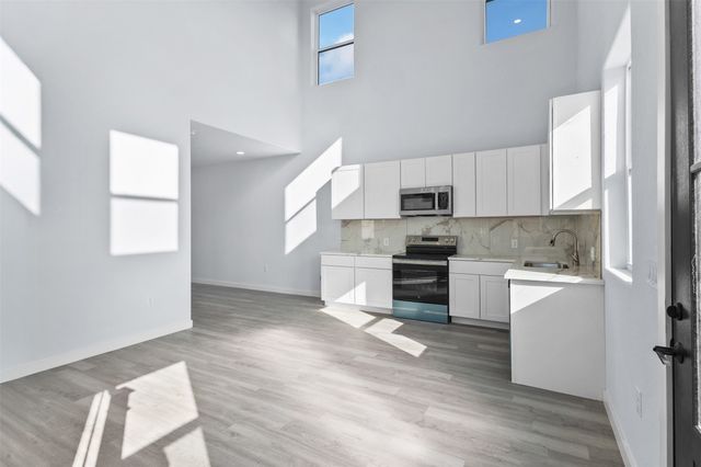 2204 Cedarwood Trail, Granbury, TX 76048