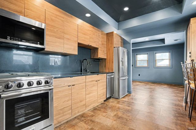 54135 County Road 5, Elkhart, IN 46514